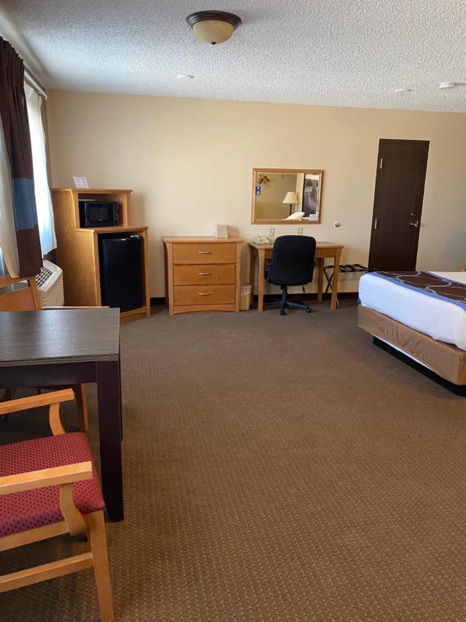 Super 8 By Wyndham Ogallala Exterior photo