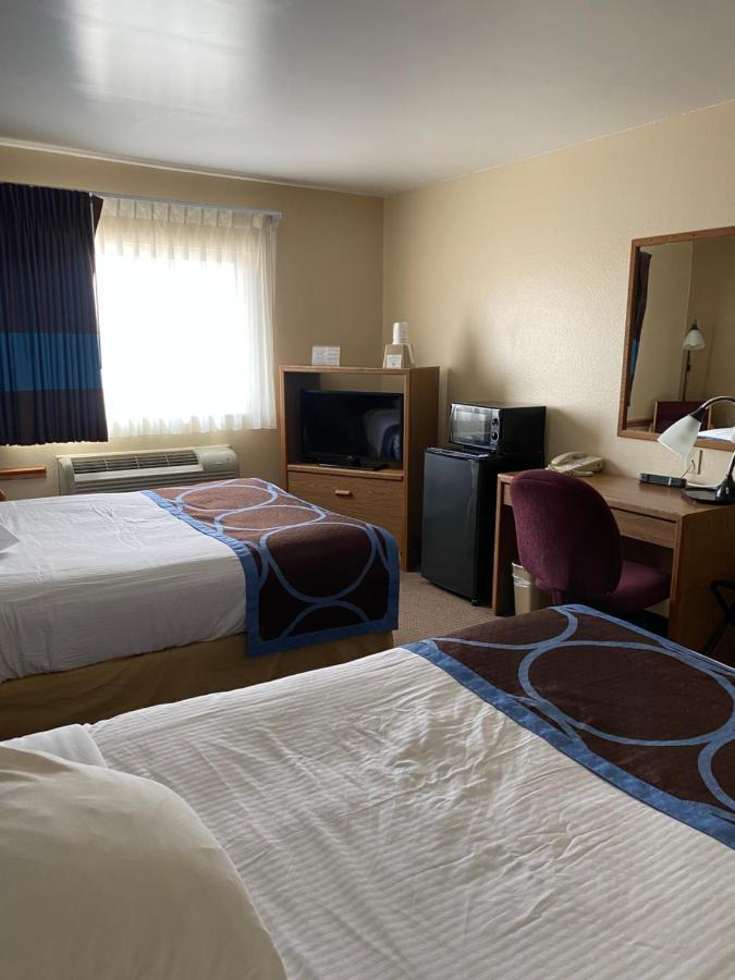 Super 8 By Wyndham Ogallala Exterior photo